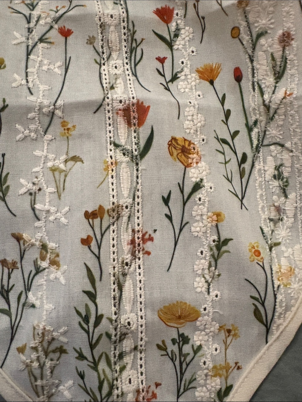 NWOT Embroidered Eyelet Wildflower Hair kerchief - Picture 2 of 2